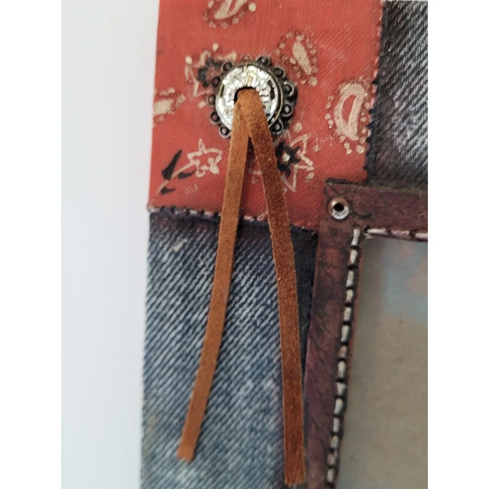 Unbranded rustic picture